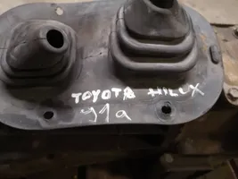 Toyota Hilux (N80, N90, N100, N110) Mechaninė 5 pavarų dėžė 13579