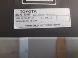 Toyota Land Cruiser (J100) Zmieniarka płyt CD/DVD 8627060030