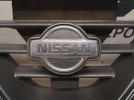 Nissan Patrol Y61 Grille calandre supérieure de pare-chocs avant 62312vb000