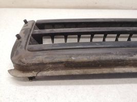 Land Rover Discovery Griglia superiore del radiatore paraurti anteriore AWR3633