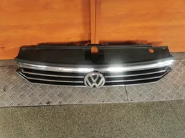 Volkswagen PASSAT B8 Верхняя решётка 3G0853653