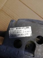 Audi A6 S6 C4 4A Etupyyhkimen vivusto ja moottori 4A1955023C