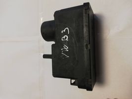 Volkswagen PASSAT B3 Central locking vacuum pump 357962257