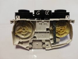 Volkswagen Golf IV Gaisa kondicioniera / klimata kontroles / salona apsildes vadības bloks (salonā) 1J0820045F