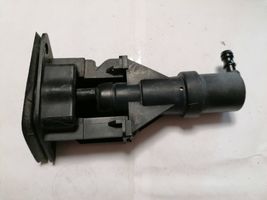 Audi A4 S4 B5 8D Dysza spryskiwacza lampy przedniej 8D0807788AA