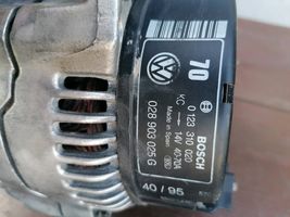 Volkswagen Golf III Alternator 028903025G