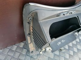 Volvo V70 Glove box 8650374