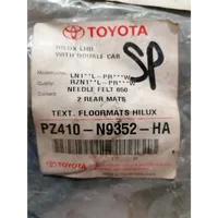 Toyota Hilux (AN10, AN20, AN30) Moquette intérieure PZ410N9352HA