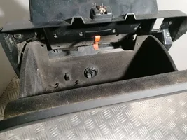 Volkswagen PASSAT B6 Ящик для вещей 3C1857114