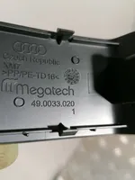 Audi Q7 4M Verkleidung Kofferraum sonstige 4M0867747