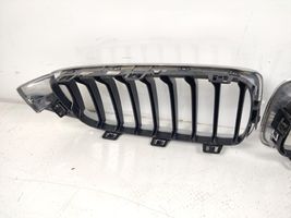 BMW 4 F32 F33 Grille calandre supérieure de pare-chocs avant 7294817