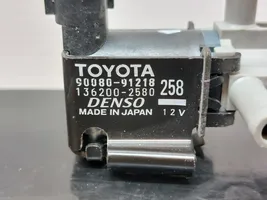 Toyota Corolla E120 E130 Zawór podciśnienia / Elektrozawór turbiny 