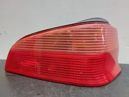 Peugeot 106 Lampy tylnej klapy bagażnika 