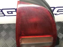 Mitsubishi Colt Lampy tylnej klapy bagażnika 