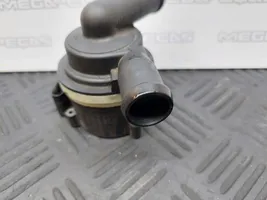 Audi A4 S4 B8 8K Pompa cyrkulacji / obiegu wody 