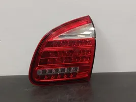 Porsche Cayenne (92A) Lampy tylnej klapy bagażnika 