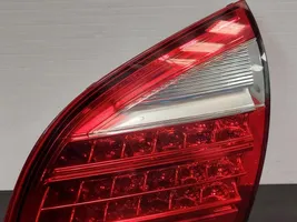 Porsche Cayenne (92A) Lampy tylnej klapy bagażnika 