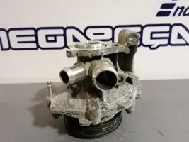 Mercedes-Benz A W176 Pompe à eau de liquide de refroidissement 