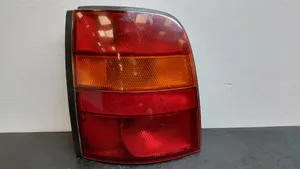 Nissan Micra Lampy tylnej klapy bagażnika 