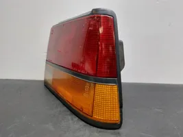 Toyota Corolla E80 Lampy tylnej klapy bagażnika 