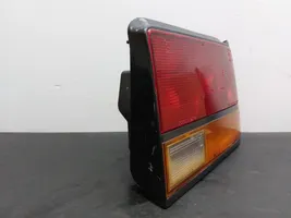 Toyota Corolla E80 Lampy tylnej klapy bagażnika 