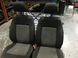 Volkswagen Polo V 6R Sitze und Türverkleidungen komplett 