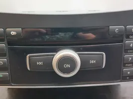 Mercedes-Benz E C207 W207 Panel / Radioodtwarzacz CD/DVD/GPS 