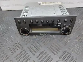 Skoda Fabia Mk1 (6Y) Panel / Radioodtwarzacz CD/DVD/GPS 