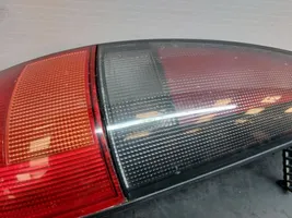 Renault Laguna I Lampy tylnej klapy bagażnika 