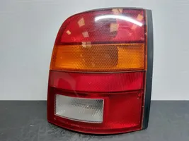 Nissan Micra Lampy tylnej klapy bagażnika 