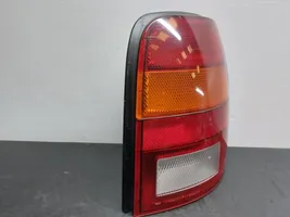 Nissan Micra Lampy tylnej klapy bagażnika 