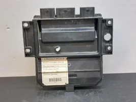 Renault Clio III Calculateur moteur ECU 