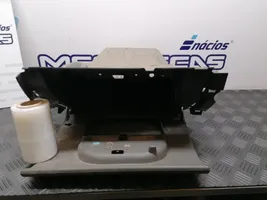 Ford Focus C-MAX Paneelin laatikon/hyllyn pehmuste 