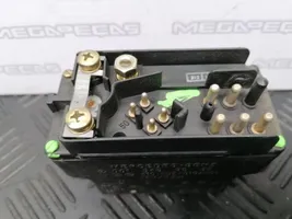 Mercedes-Benz E W124 Glow plug pre-heat relay 