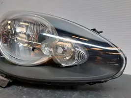 Toyota Aygo AB10 Lampa przednia 