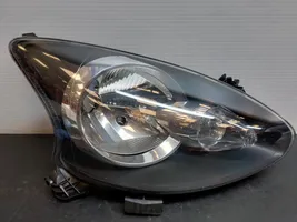 Toyota Aygo AB10 Lampa przednia 