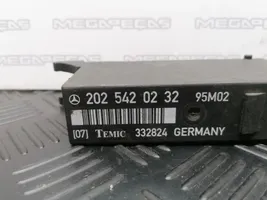 Mercedes-Benz C W202 Valomoduuli LCM 