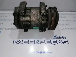 Renault Laguna I Compressore aria condizionata (A/C) (pompa) 