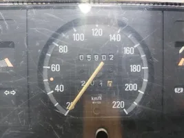 Opel Kadett E Compteur de vitesse tableau de bord 