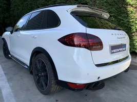 Porsche Cayenne (92A) Couvercle de coffre 