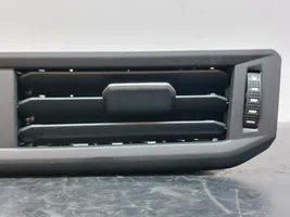 Volkswagen Polo VI AW Grille de calandre avant 