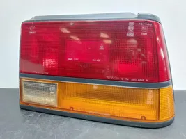 Toyota Corolla E80 Lampy tylnej klapy bagażnika 