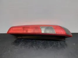 Ford Fiesta Lampy tylnej klapy bagażnika 