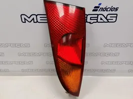 Ford Focus Lampy tylnej klapy bagażnika 