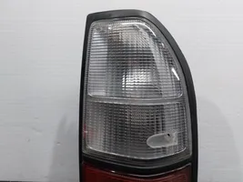 Toyota Land Cruiser (LJ79) Lampy tylnej klapy bagażnika 