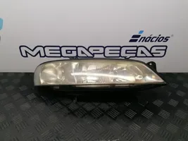 Opel Vectra B Lampa przednia 