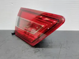 Renault Clio IV Tailgate rear/tail lights 