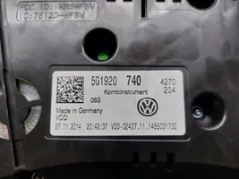 Volkswagen Golf VII Licznik / Prędkościomierz 