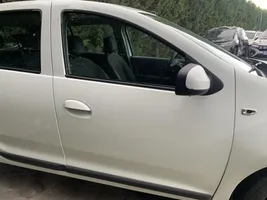 Dacia Sandero Priekinės durys 