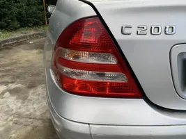 Mercedes-Benz C W203 Luci posteriori del portellone del bagagliaio 